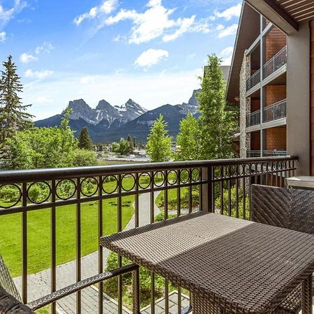 Outstanding Mountain Condo Waterslide And Hot Tub Managed By Little Sister Getaways Canmore Exterior photo